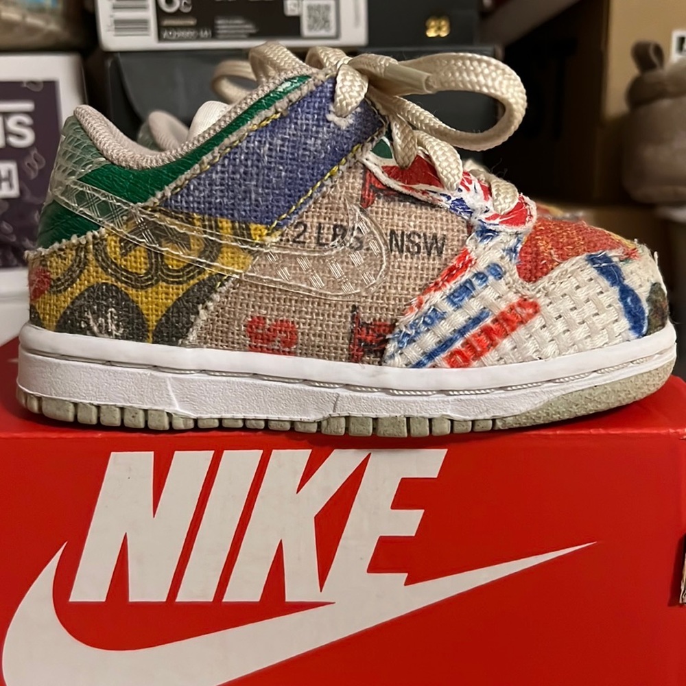 Used Nike dunk low toddler size 6